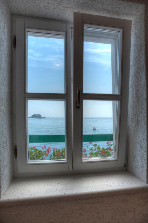 Piazza 1 Petrovac