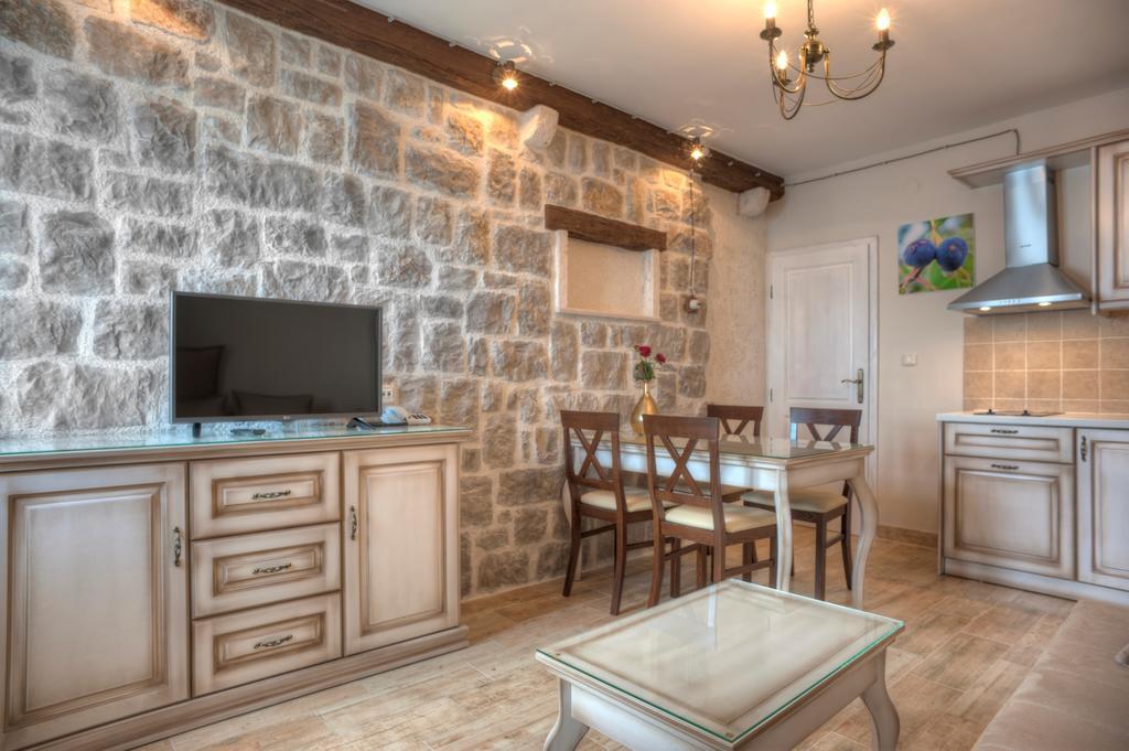 Daire Piazza 1 Petrovac